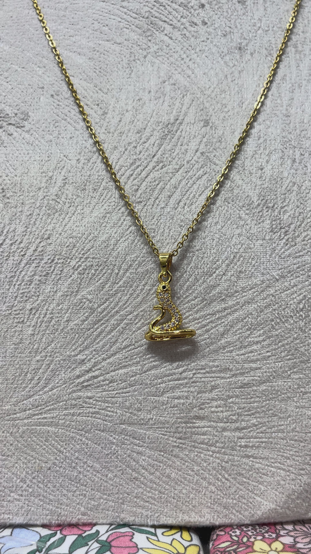 Collier Cobra Gold - stainless steel